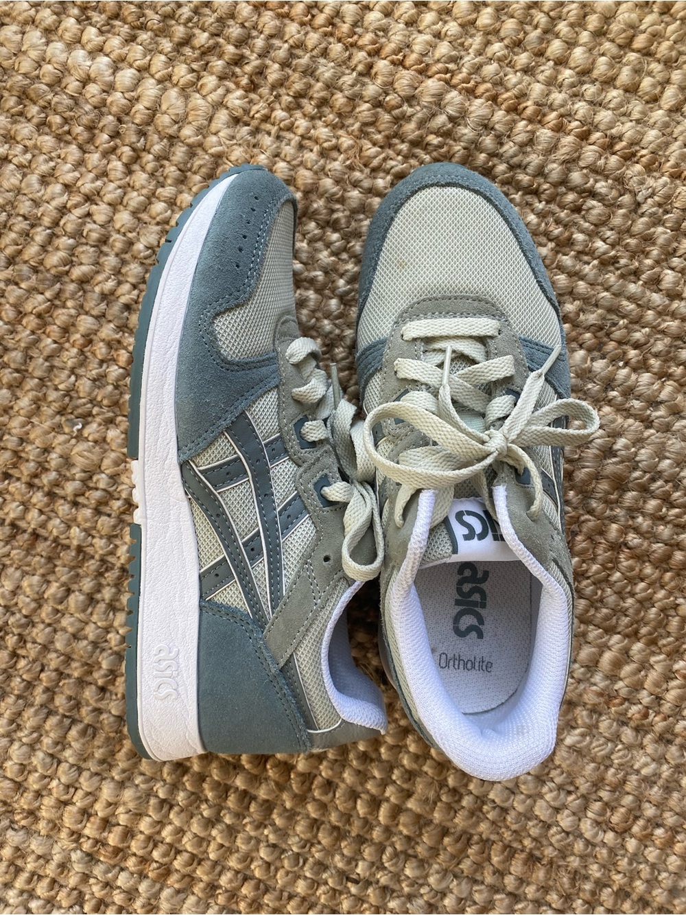 ASICS Sneakers
